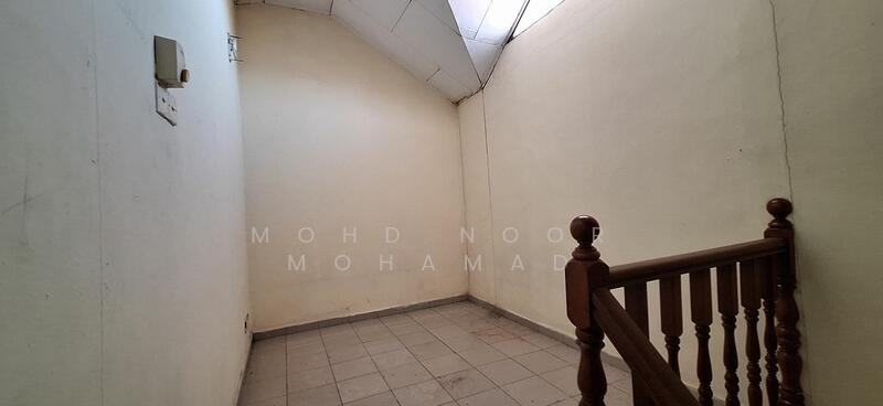 For Sale - 2-storey Terrace House at Seksyen 7