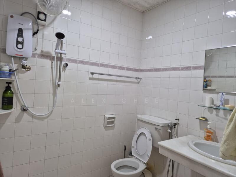 For Rent - Ground Floor Office For Rent At Gelugor