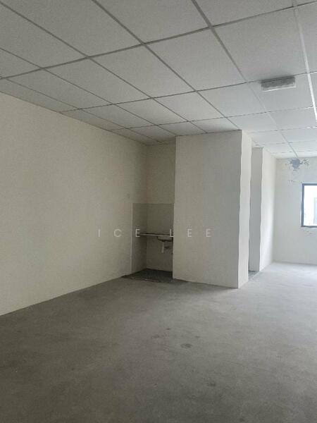 For Sale - Seksyen 32 Shah Alam 3 storey shop,berjaya park for sale