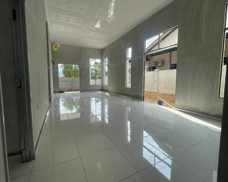 For Sale - Semi-Detached House at Bandar Indera Mahkota