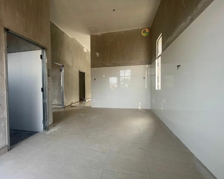 For Sale - Semi-Detached House at Bandar Indera Mahkota