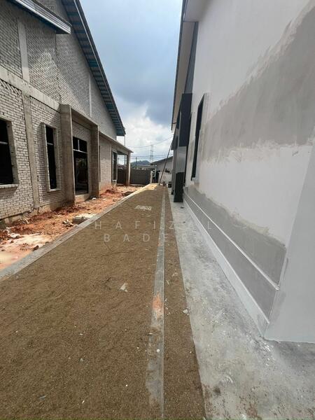 For Sale - Semi-Detached House at Bandar Indera Mahkota