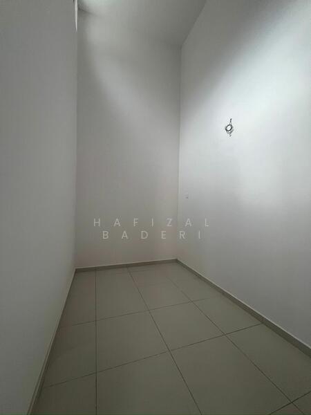 For Sale - Semi-Detached House at Bandar Indera Mahkota