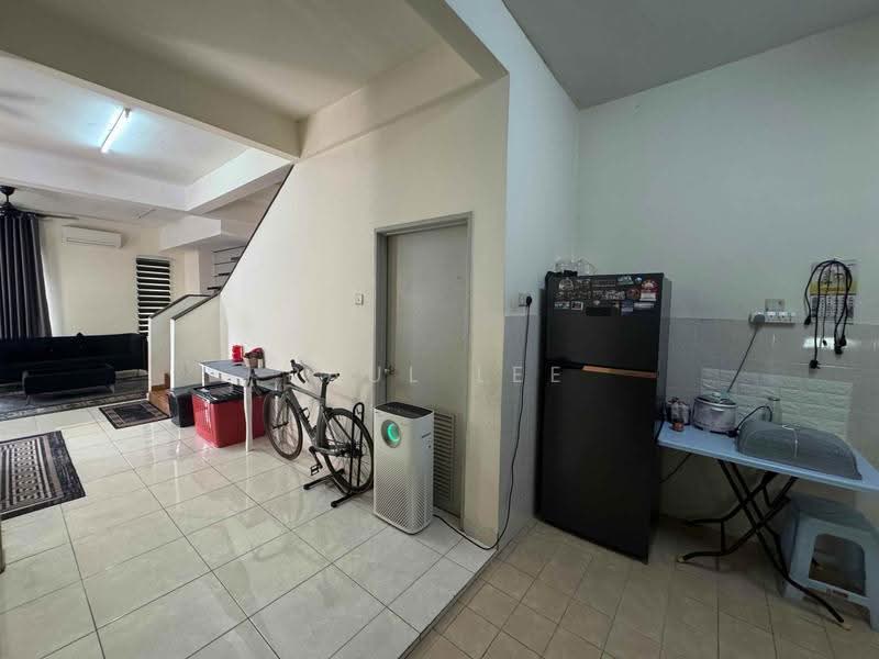 Rumah Berkembar untuk Dijual di Taman Mutiara Indah (Puchong) - Paul Lee - Living Room - PropertyGuru.com.my