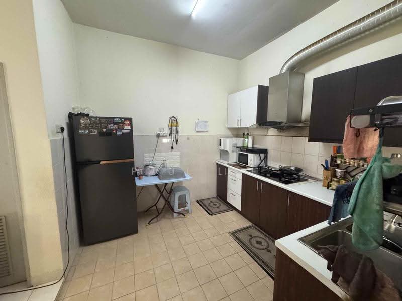 Rumah Berkembar untuk Dijual di Taman Mutiara Indah (Puchong) - Paul Lee - Kitchen - PropertyGuru.com.my