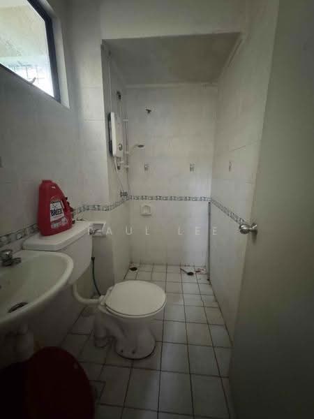 Rumah Berkembar untuk Dijual di Taman Mutiara Indah (Puchong) - Paul Lee - Bathroom - PropertyGuru.com.my