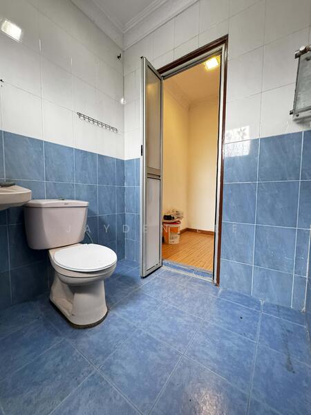 Untuk Dijual - Jalan Nuri Puchong Jaya