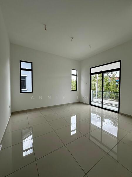 For Sale - Lagenda Putra