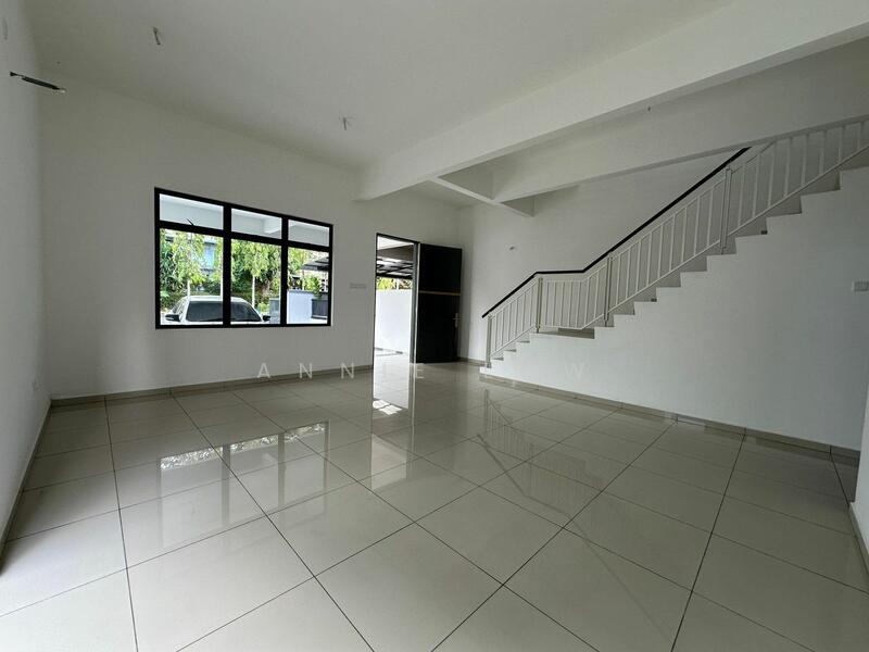 For Sale - Lagenda Putra