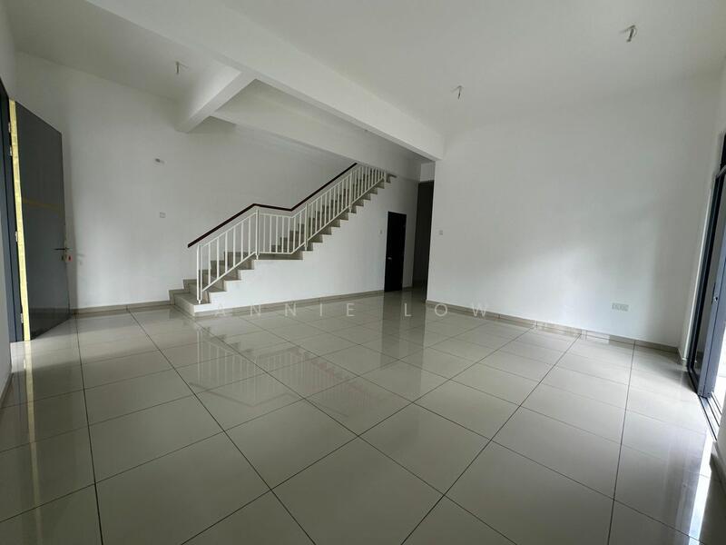For Sale - Lagenda Putra