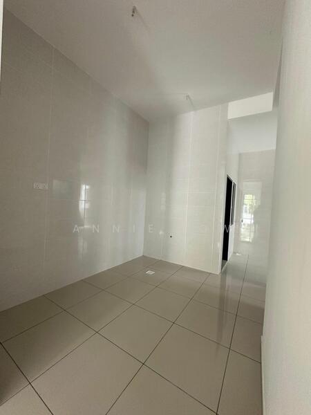 For Sale - Lagenda Putra