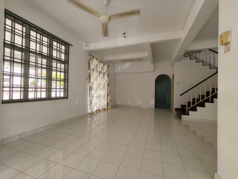 For Sale - Taman Nusa Perintis