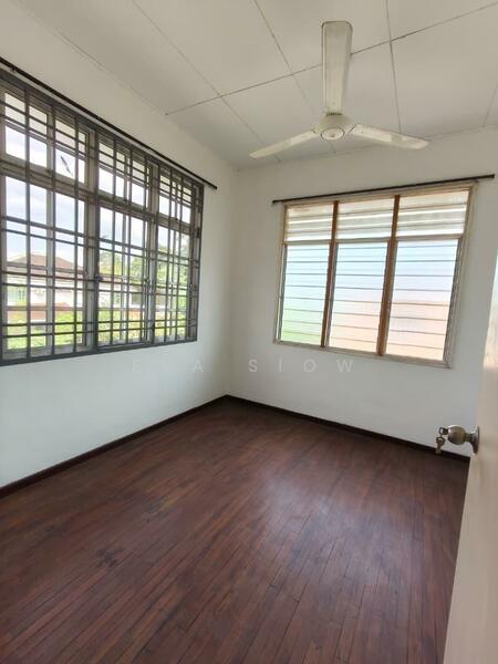 For Sale - Taman Nusa Perintis