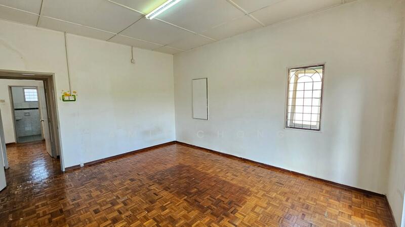 Untuk Dijual - Bercham Pakatan Jaya Double Storey Intermediate Corner For Sale