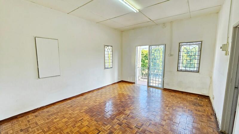 Untuk Dijual - Bercham Pakatan Jaya Double Storey Intermediate Corner For Sale