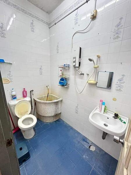 Untuk Dijual - Bercham Pakatan Jaya Double Storey Intermediate Corner For Sale