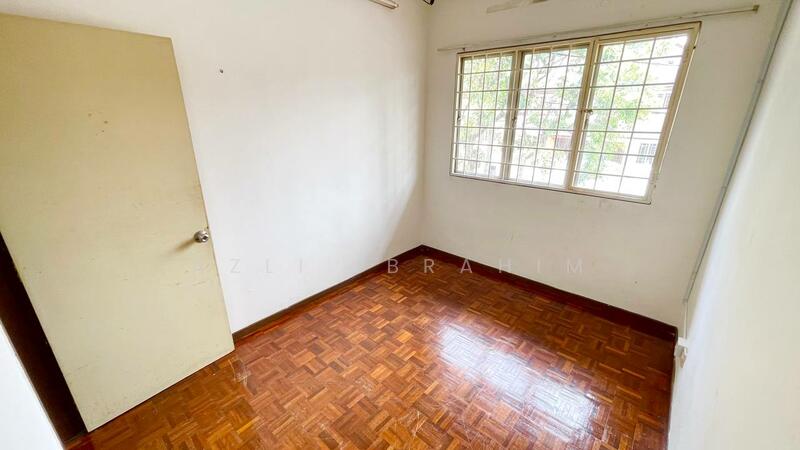 For Sale - Taman Equine Seri Kembangan