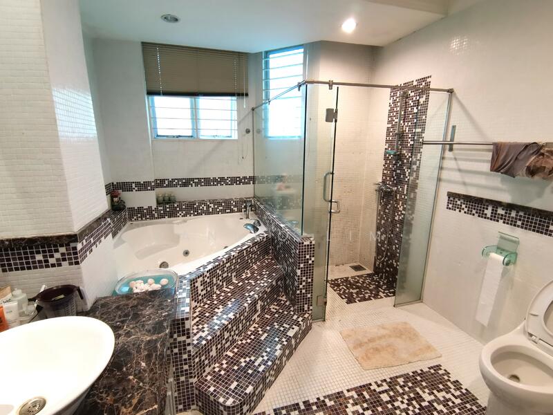 For Sale - Danau Mas