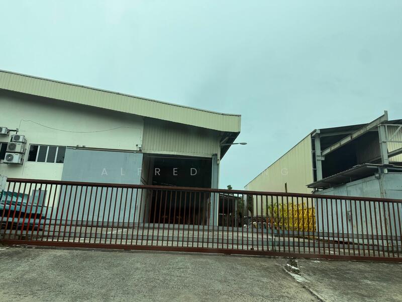 Semi-D Factory for Sale in Serdang (Seri Kembangan) - Alfred Long - PropertyGuru.com.my