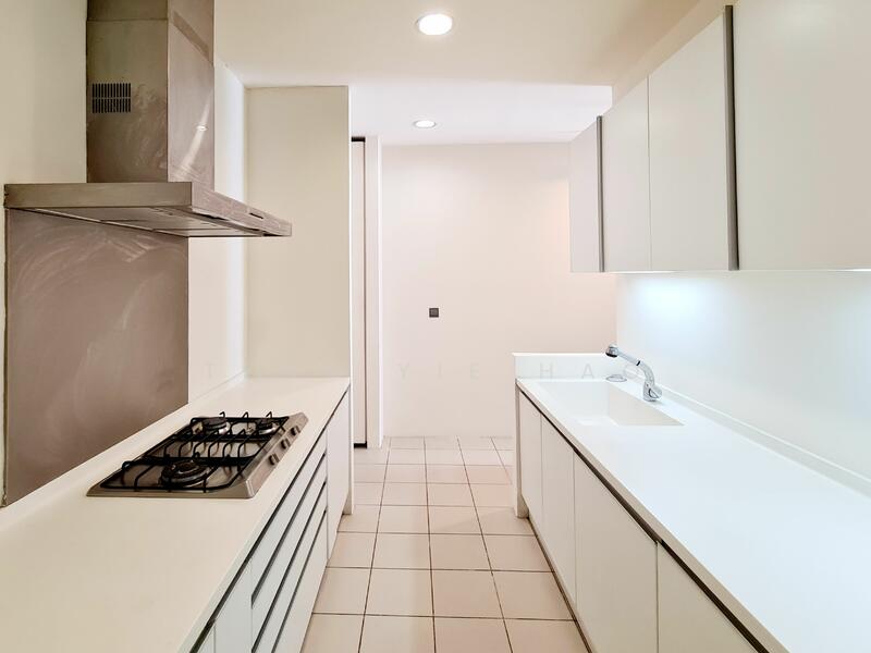 For Sale - Park Seven