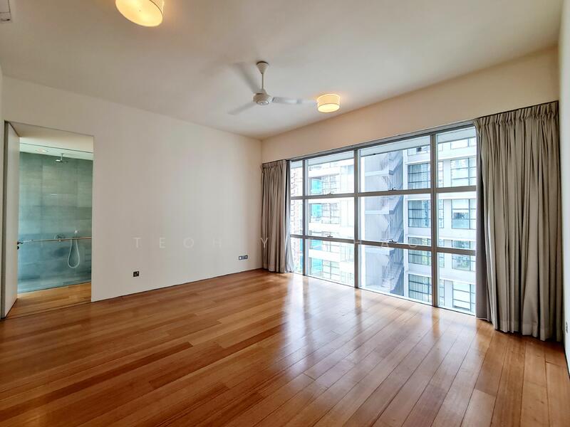 For Sale - Park Seven