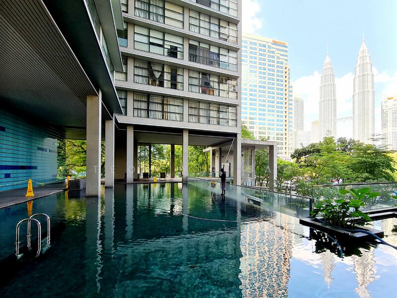 For Sale - Park Seven