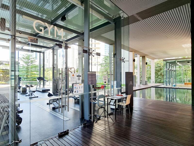 For Sale - Park Seven