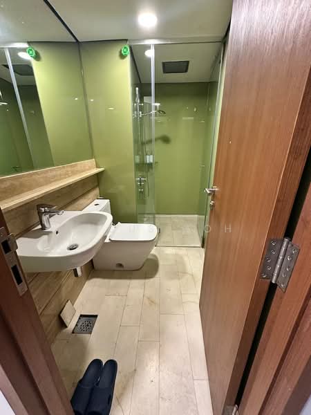 Condominium for Sale at Gems Residences - Lucus Goh - Bathroom - PropertyGuru.com.my