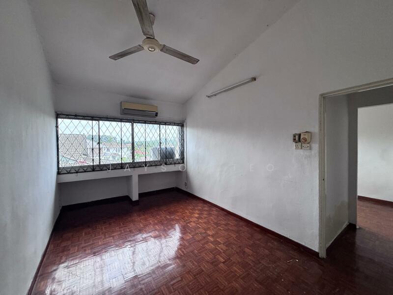 For Rent - Taman Kolam air