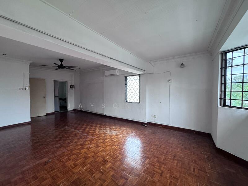 For Rent - Taman Kolam air