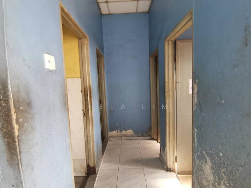 Untuk Dijual - Taman Mawar, Jalan Mawar @ 3 Storey Shoplot