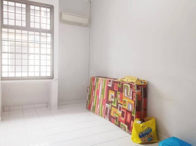 For Sale - Taman Molek, Jalan Molek 3, 81100 Johor Bahru