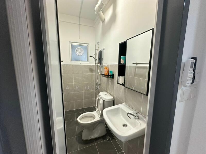 For Rent - Townhouse at Jalil Sutera