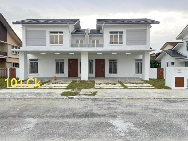 For Sale - Semi-Detached House at Glenmarie Cove