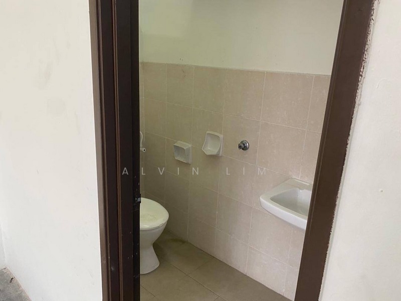 For Rent - Shop / Office at Ehsan Jaya