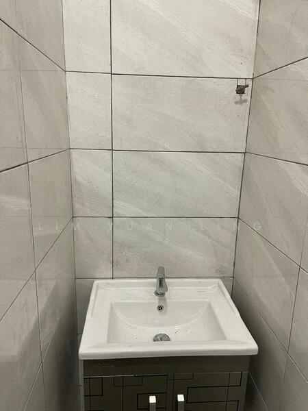 For Rent - 1-storey Terraced House at Taman Salak Selatan