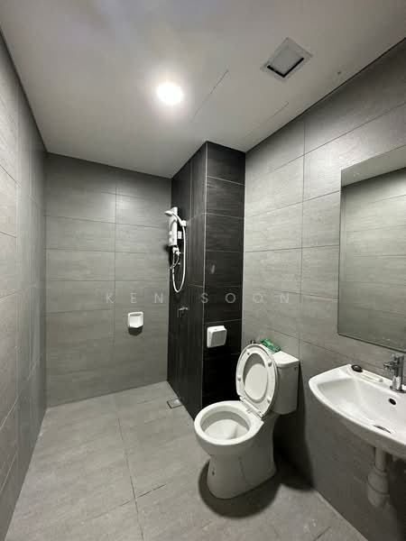 Service Residence for Rent at Lakeview Suites @ Edumetro - Ken Soon - Bathroom - PropertyGuru.com.my