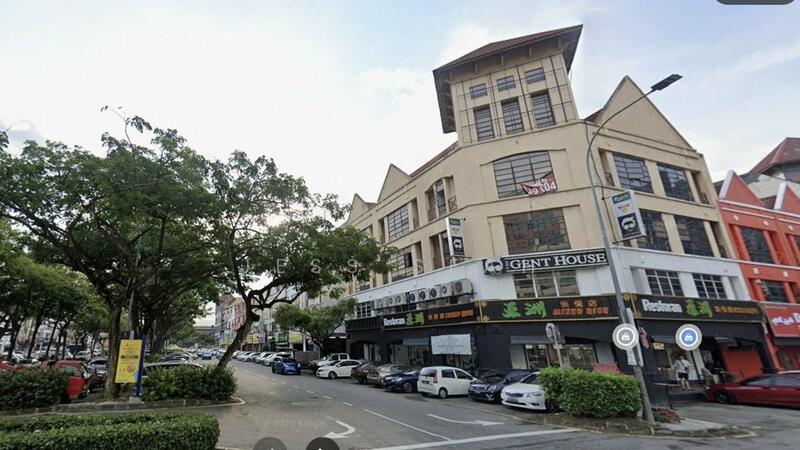 For Sale - ⭐ ROI 5% ⭐ 4sty Corner ⭐ 16000sf ⭐ 2 Retail Podiums ⭐