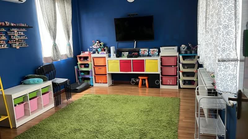 For Sale - Bungalow at Diamond City