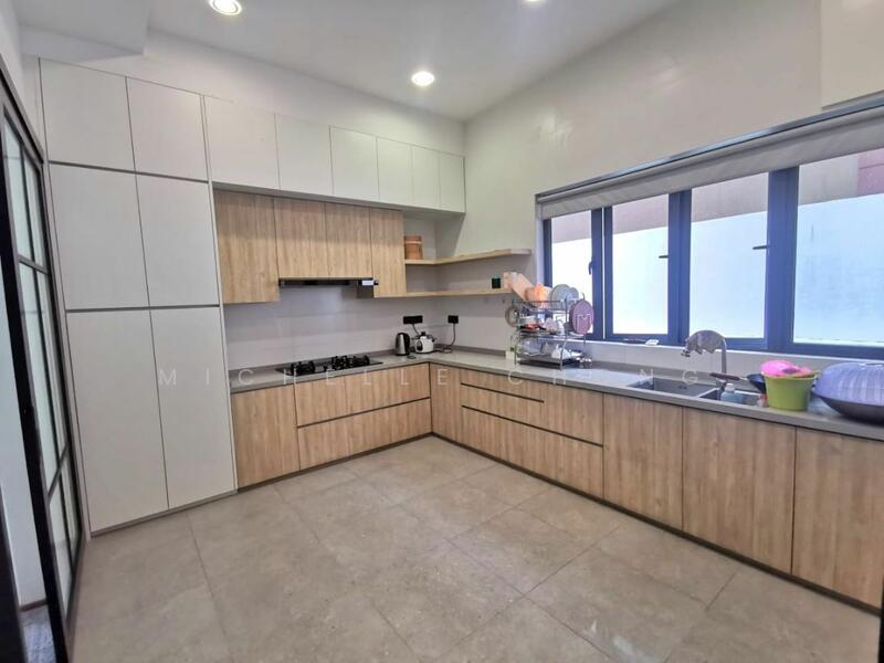 For Sale - Bungalow at Kayangan Heights