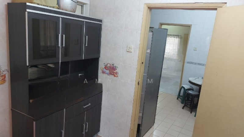 2-storey Terrace House at U8, Taman Bukit Jelutong untuk Untuk Dijual - RM 1,350,000, Mac 2026 - PropertyGuru.com.my