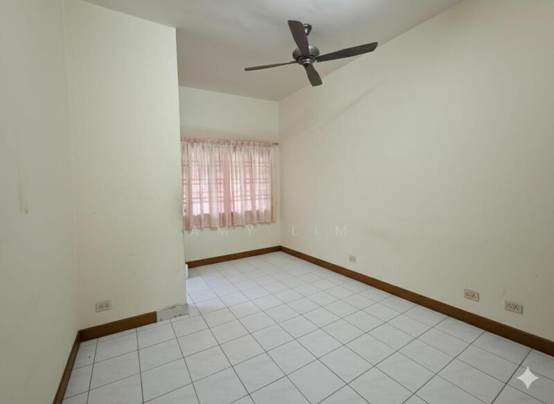 2-storey Terrace House at U8, Taman Bukit Jelutong untuk Untuk Dijual - RM 1,350,000, Mac 2026 - PropertyGuru.com.my