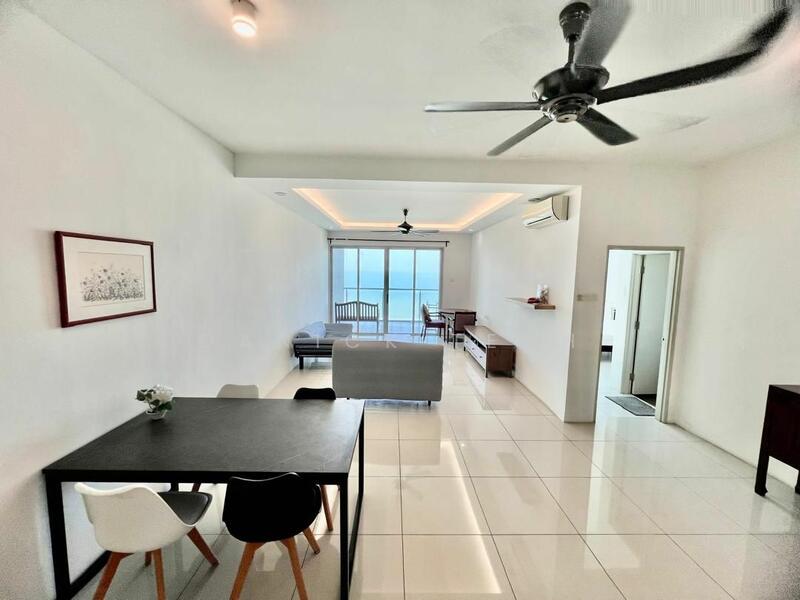 For Sale - 10 Island Resort