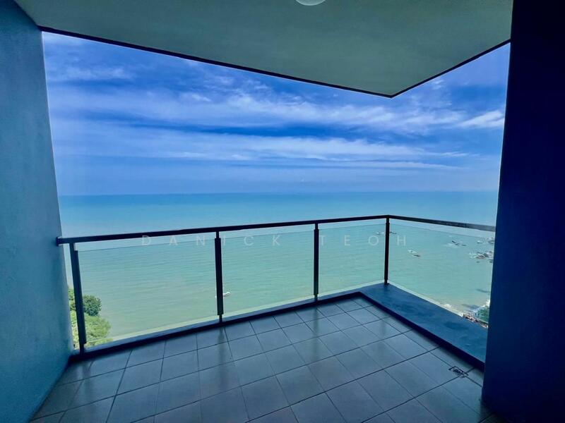 For Sale - 10 Island Resort