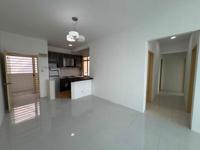 Kondominium untuk Dijual di Sierra Residency - Paul Lee - Kitchen - PropertyGuru.com.my