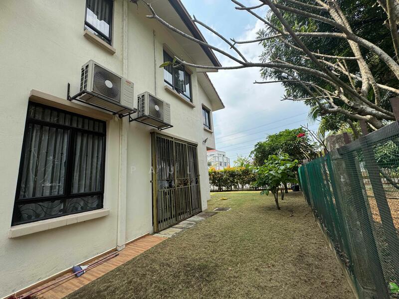 For Sale - Semi-Detached House at Glenmarie Cove