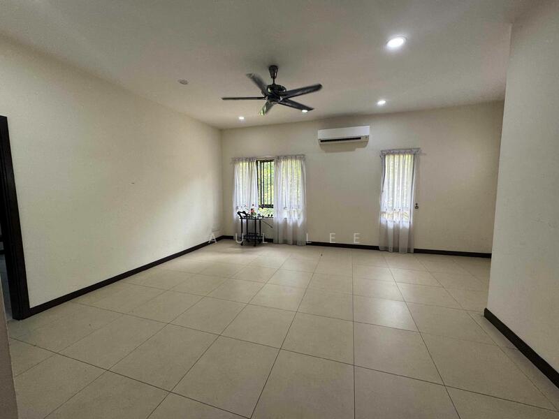 For Sale - Semi-Detached House at Glenmarie Cove