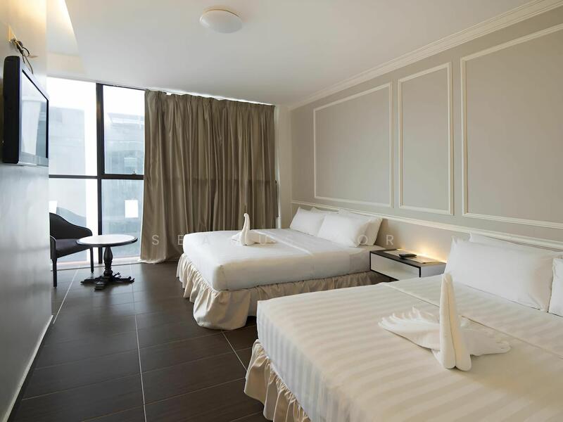 For Rent - ⭐ 3sty Corner ⭐ 42 Rooms ⭐ 10.614 sf ⭐ With Lift ⭐