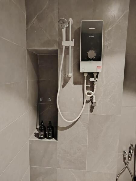 Untuk Disewa - Mossaz @ Empire City