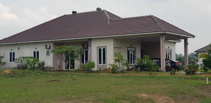 For Sale - Bungalow Land at Bayu Lakehomes
